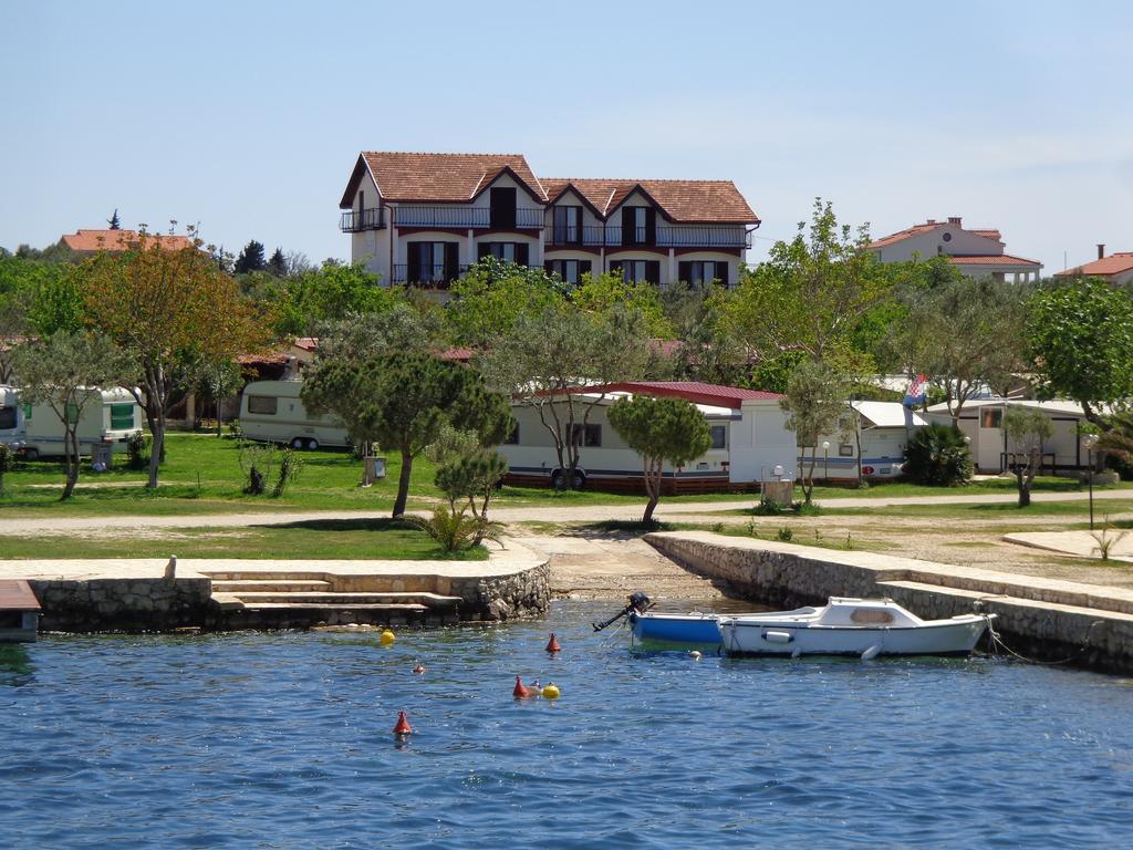 Hollywood Sveti Petar (Zadar)